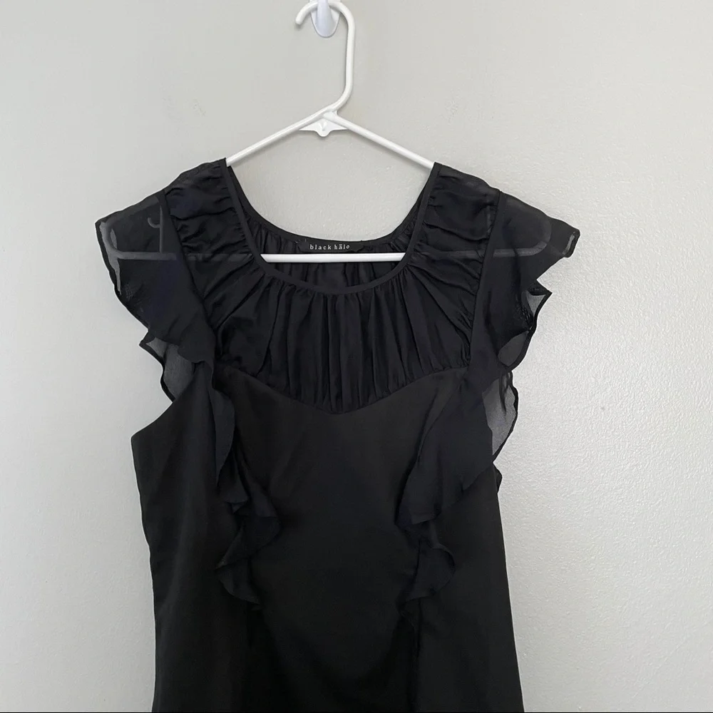 Black Halo Ruffle Blouse - Picture 4 of 8
